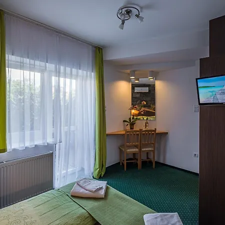 Babi - Babi Vendeghaz 3* Balatonfured
