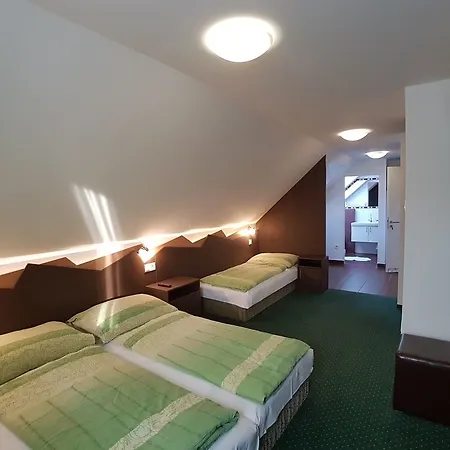 Babi - Babi Vendeghaz Balatonfured