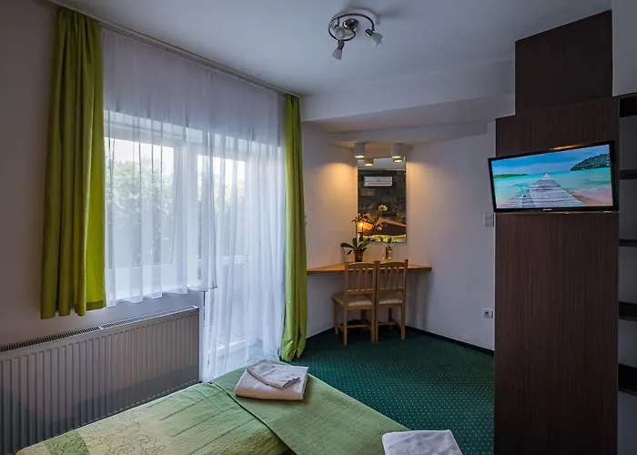 Babi - Babi Vendeghaz 3* Balatonfured